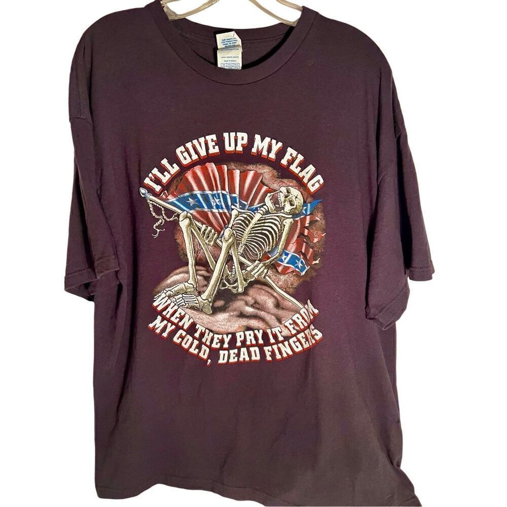 "I'll Give Up My Flag When They Pry It From My Cold Dead Hands" Sz 2XL T-Shirt